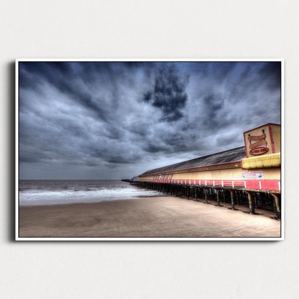 SUN0110 - Walton-on-the-Naze Pier