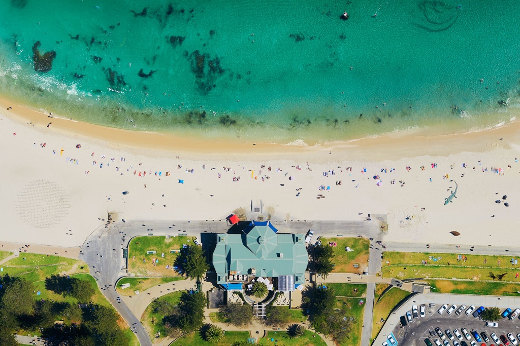 SUN0121 - Sculpture By The Sea (Fine Art Print - Rolled, 45cm x 30cm)