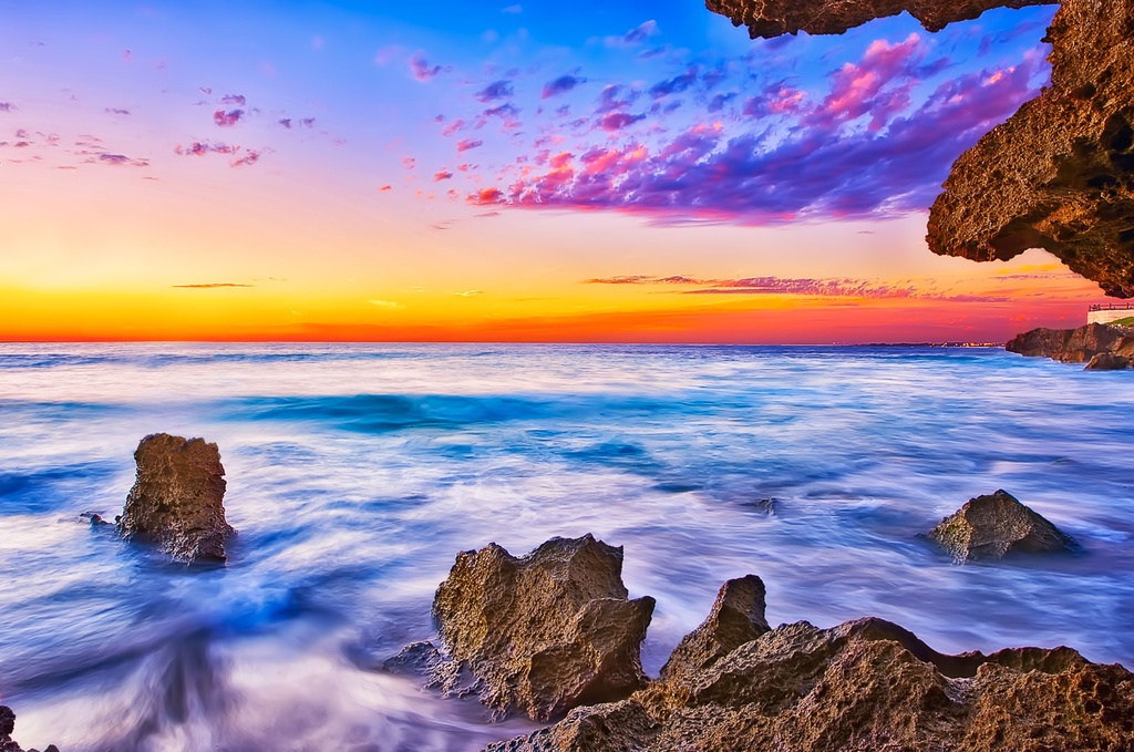 SUN0209 - Cave Sunset