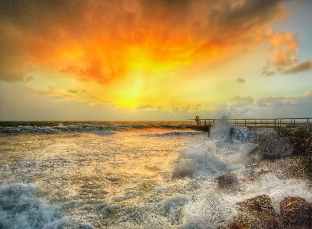 SUN0048 - North Beach Storm (Fine Art Print - Rolled, 45cm x 30cm)