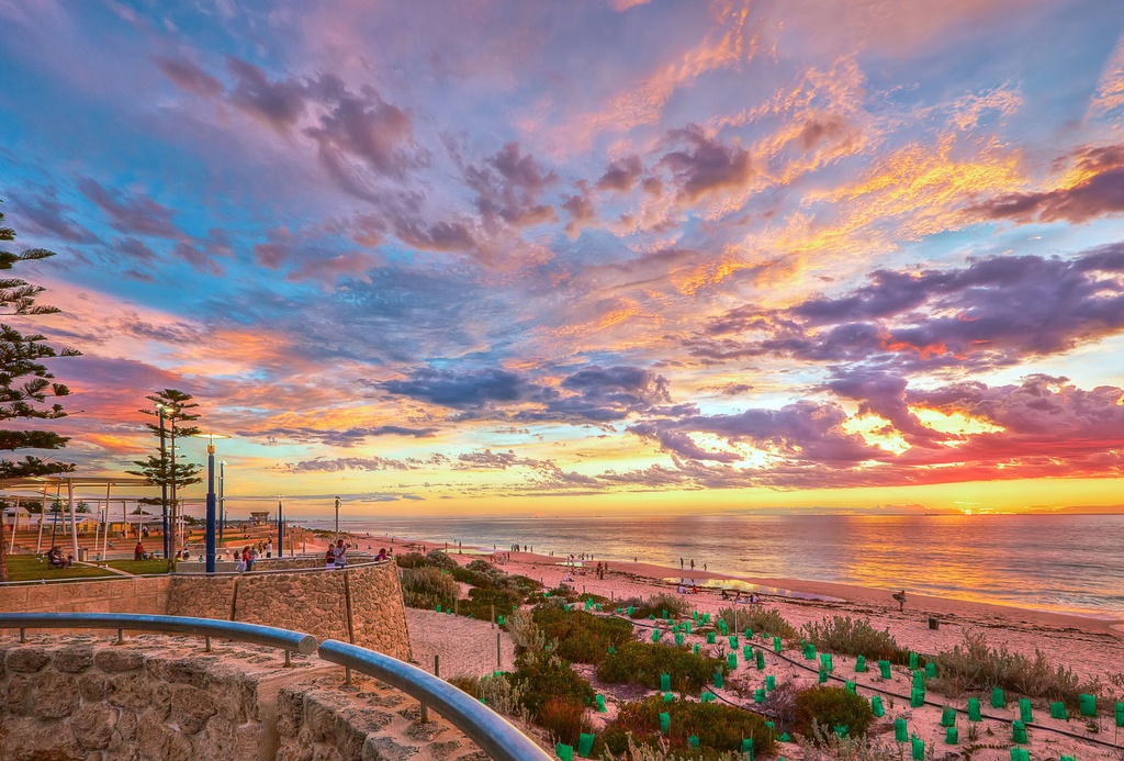 SUN0075 - Scarborough Beach Sunset