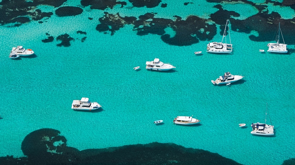 SUN0124 - Rottnest Boats (Fine Art Print - Rolled, 45cm x 30cm)