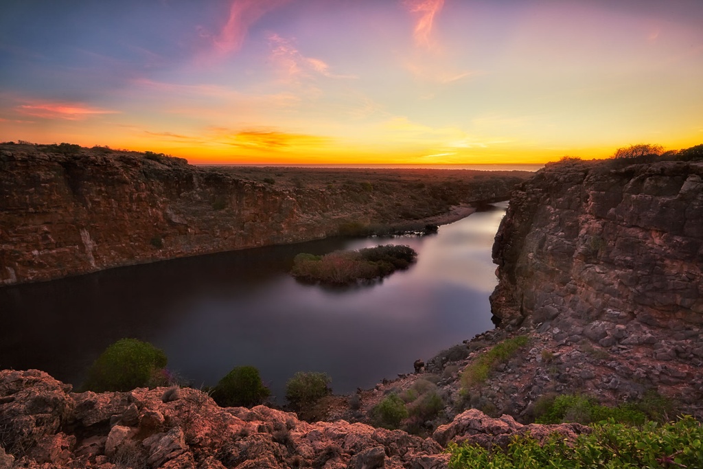 SUN0189 - Yardie Creek Gorge (Fine Art Print - Rolled, 45 x 30cm)