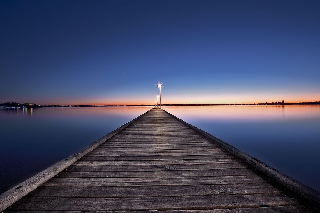SUN0013 - Como Jetty (Fine Art Print - Rolled, 45 x 30cm)