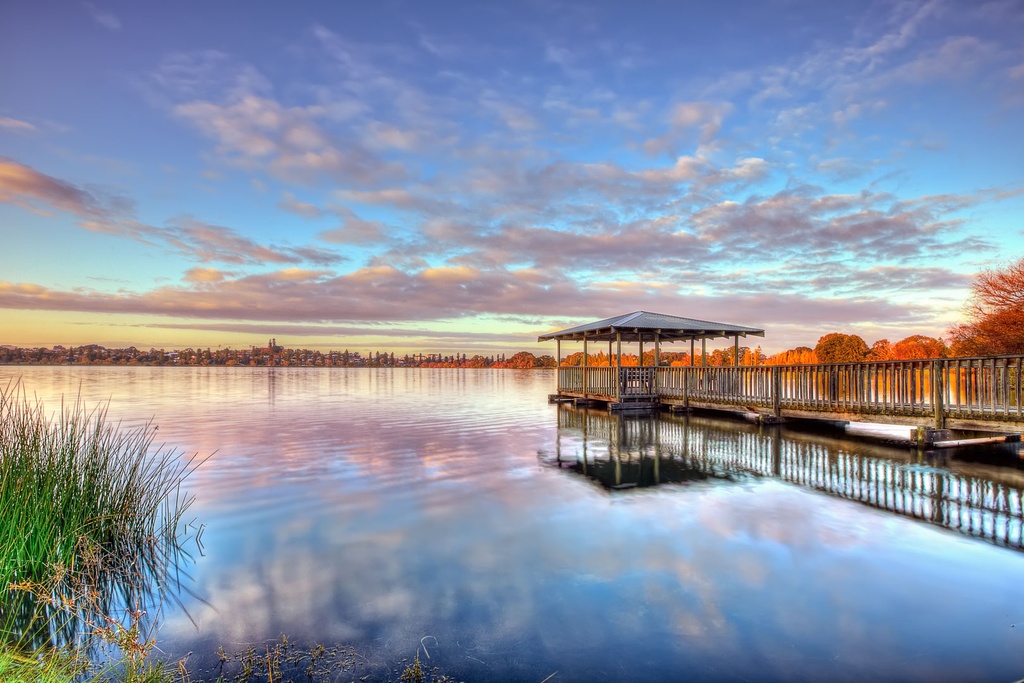 SUN0008 - Lake Monger (Fine Art Print - Rolled, 45 x 30cm)