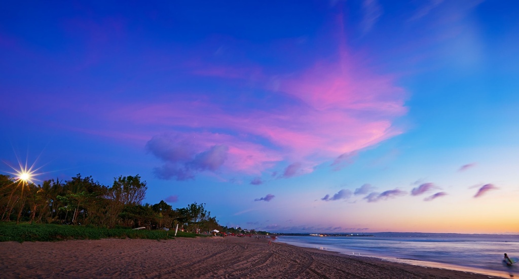 SUN0128 - Legian Beach