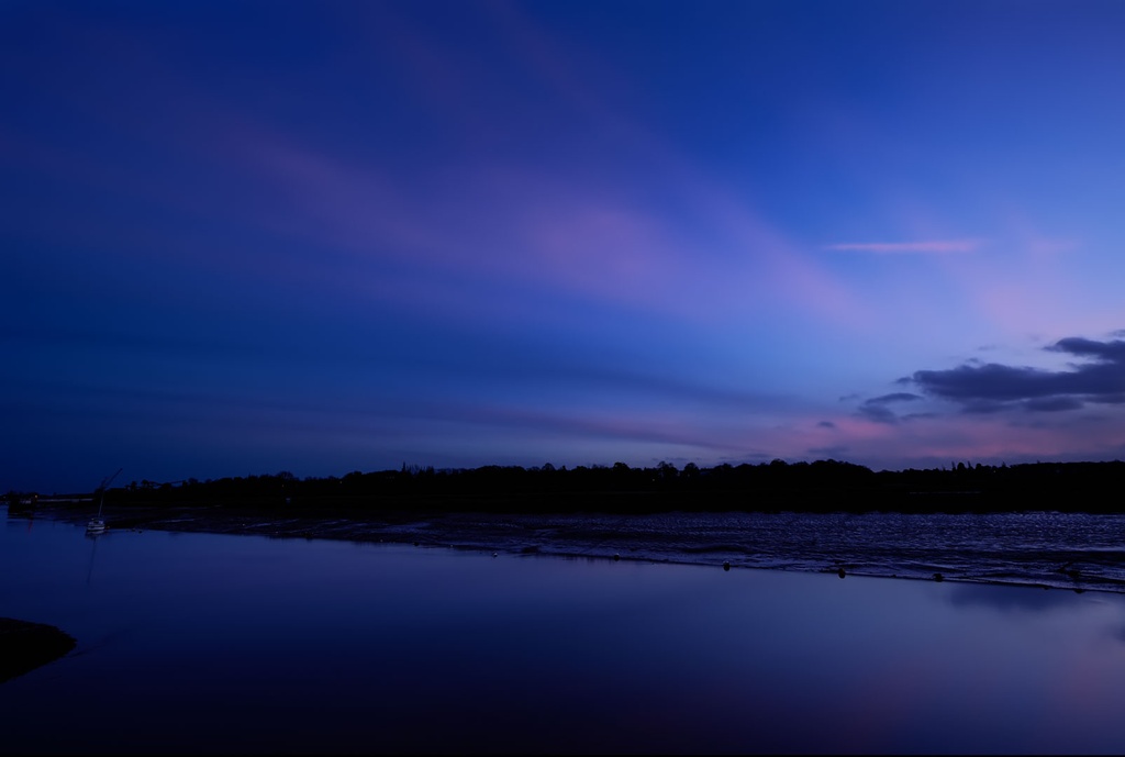 SUN0174 - Wivenhoe Blue Hour