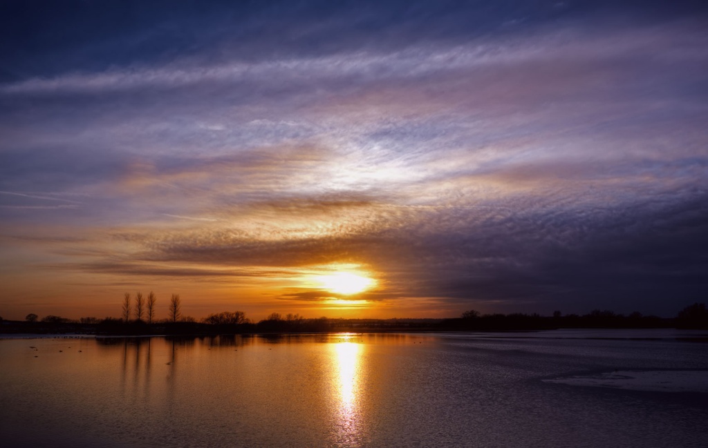 SUN0102 - Abberton Reservoir