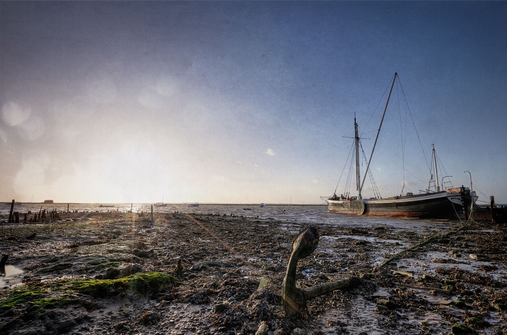 SUN0099 - East Mersea Smack (Fine Art Print - Rolled, 45cm x 30cm)