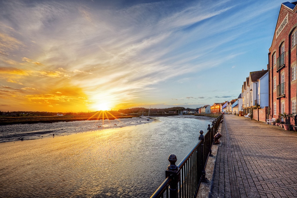 SUN0098 - Wivenhoe Quay
