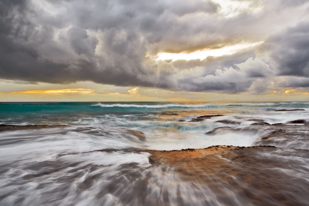 SUN0019 - Water Volcano (Fine Art Print - Rolled, 45cm x 30cm)