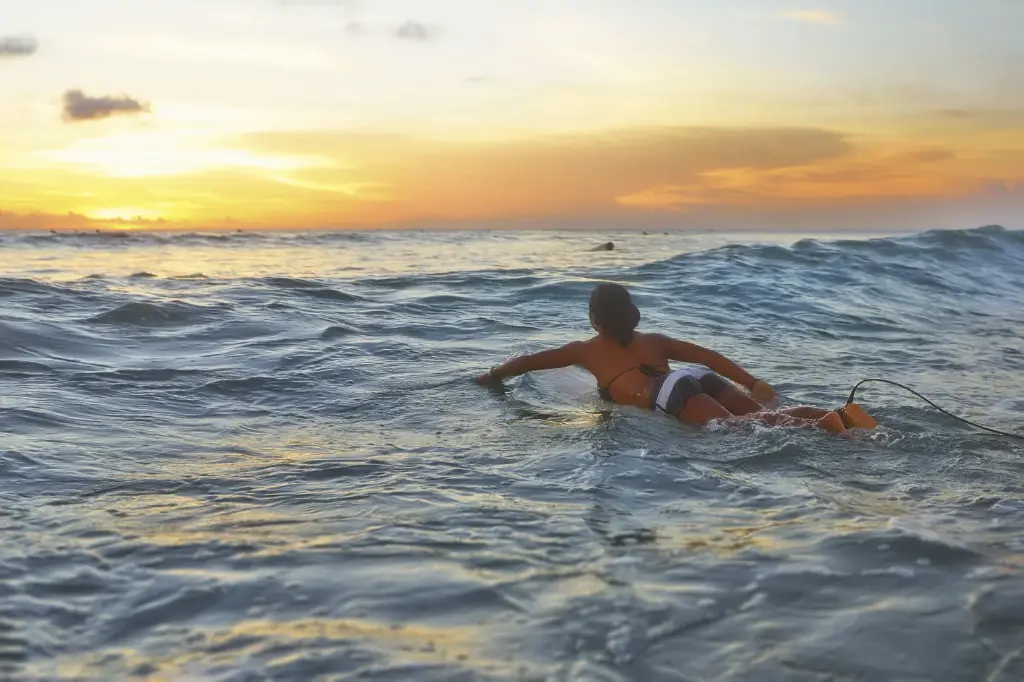 SUN0358 - Bali Sunset Paddle (Fine Art Print - Rolled, 45cm x 30cm)