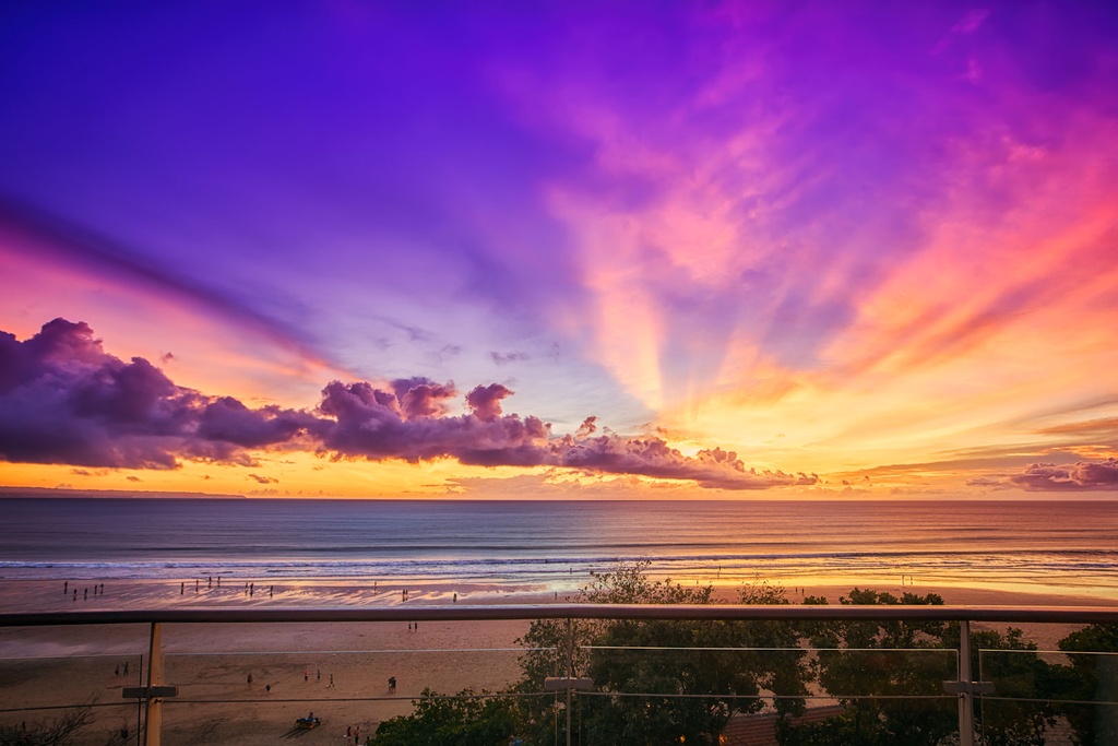 SUN0431 - Rooftop Sunset (Fine Art Print - Rolled, 45cm x 30cm)