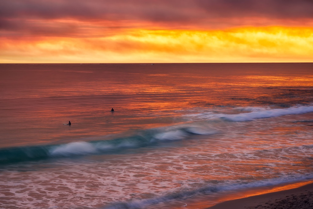 SUN0482 - Ocean Smoke (Fine Art Print - Rolled, 45cm x 30cm)