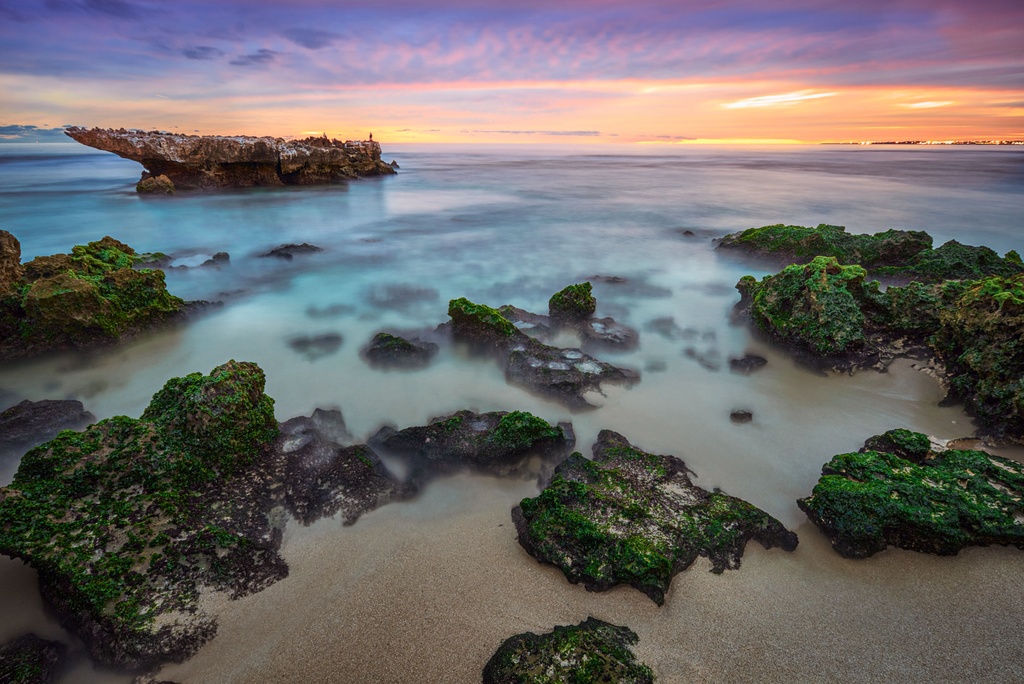 SUN0509 - Trigg Beach Sunset (Fine Art Print - Rolled, 45cm x 30cm)