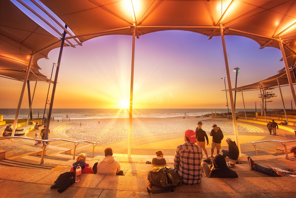 SUN0526 - Scarborough Beach Sunset (Fine Art Print - Rolled, 45cm x 30cm)