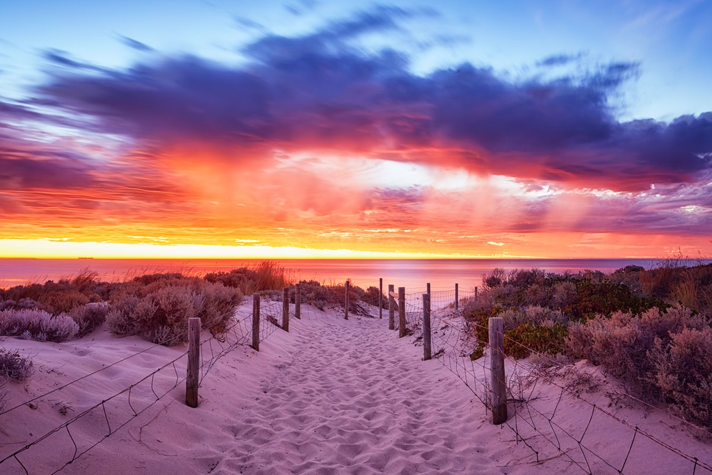 SUN0570 - Brighton Path