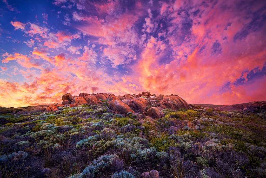 SUN0582 - Cape Leeuwin Rocks (Fine Art Print - Rolled, 45cm x 30cm)