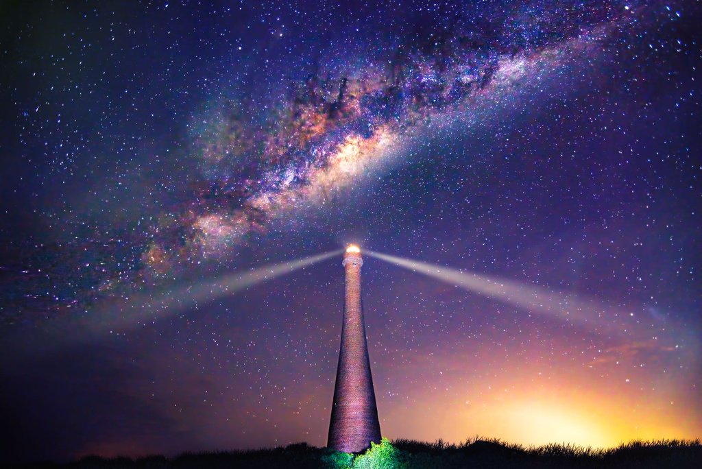 SUN0591 - Guilderton Lighthouse