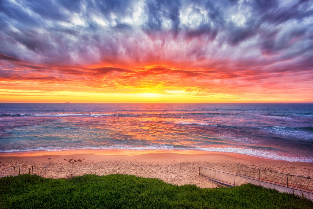 SUN0610 - Mettams Sunset (Fine Art Print - Rolled, 45cm x 30cm)