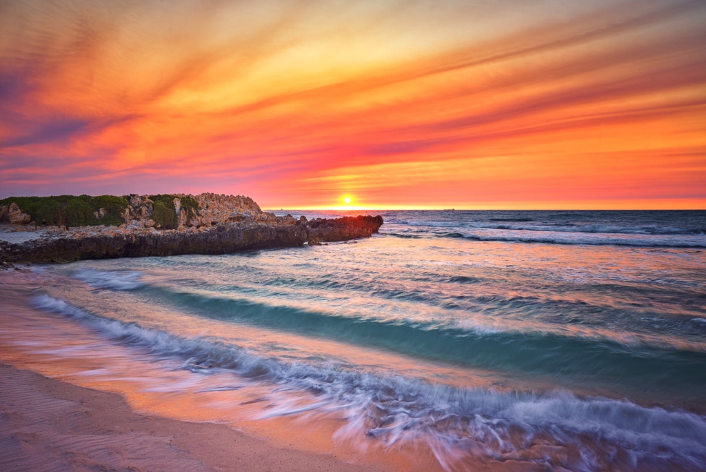 SUN0618 - Trigg Smokey Sunset (Fine Art Print - Rolled, 45cm x 30cm)