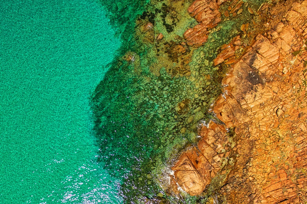 SUN0636 - Meelup Rocks