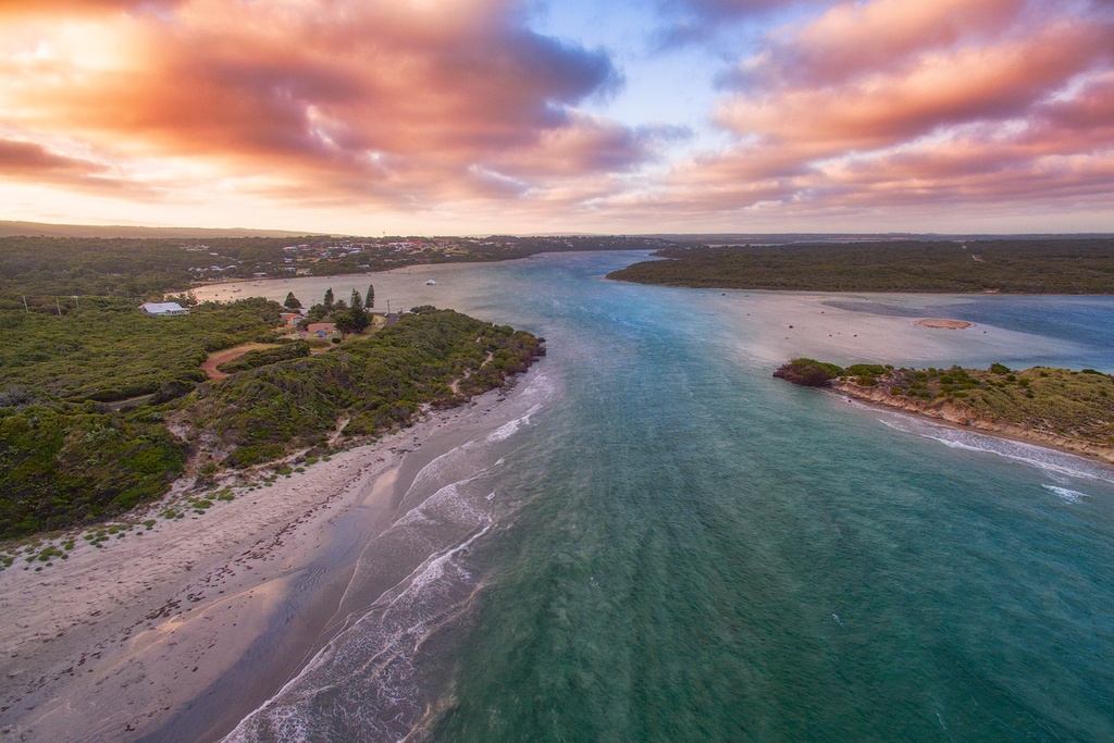 SUN0673 - Augusta River Mouth (Fine Art Print - Rolled, 45cm x 30cm)
