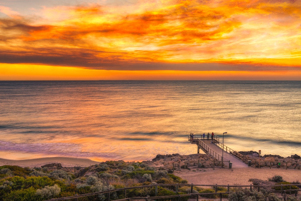 SUN0733 - North Beach Smoke