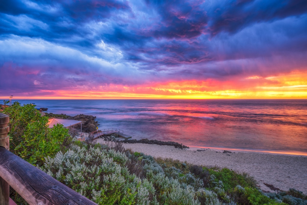 SUN0740 - Friday High Five (Fine Art Print - Rolled, 45cm x 30cm)