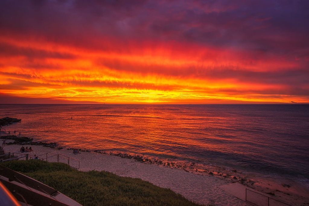 SUN0755 - Mettams Fire (Fine Art Print - Rolled, 45cm x 30cm)