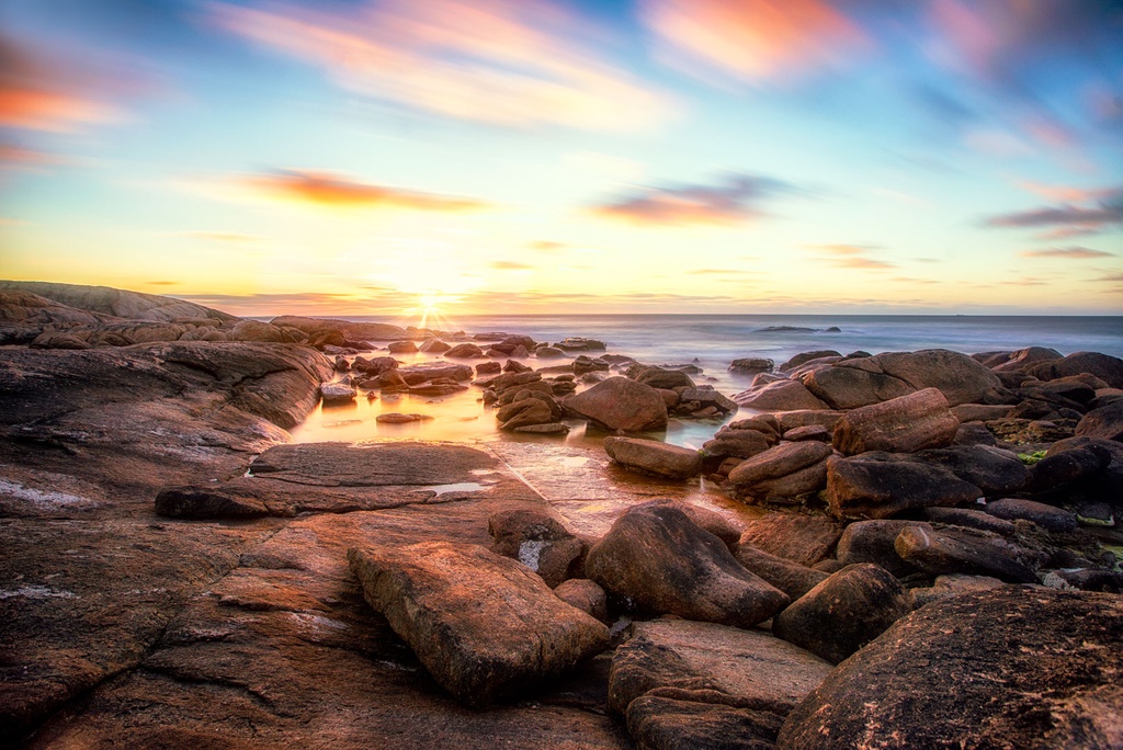 SUN0757 - Leeuwin Float (Fine Art Print - Rolled, 45cm x 30cm)