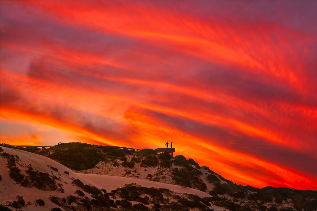 SUN0770 - Sandy Cape Sky View