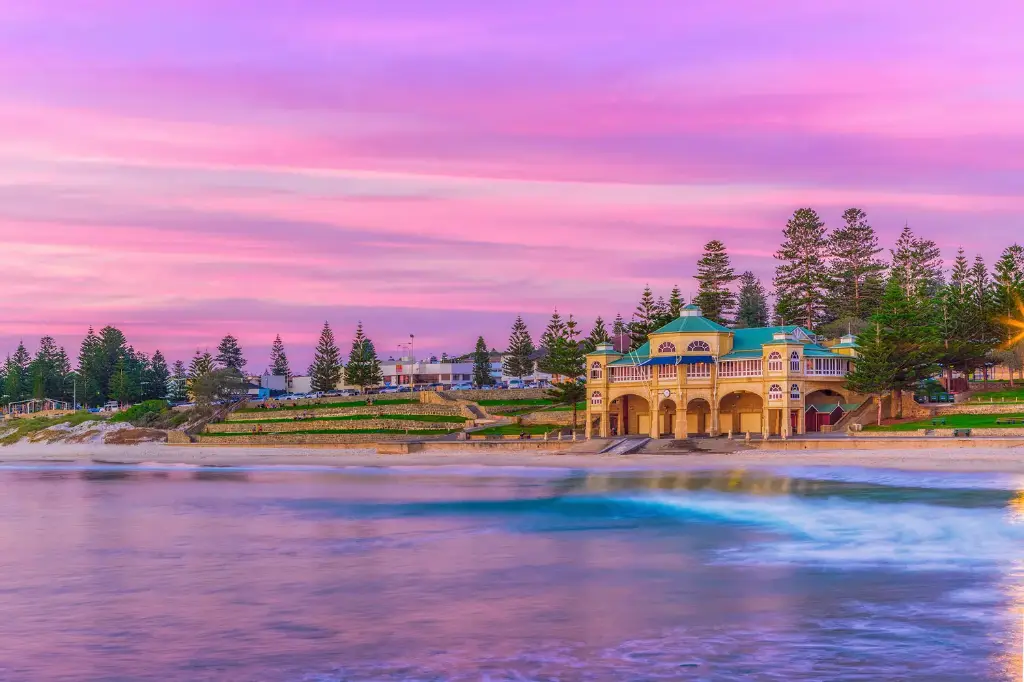 SUN0805 - Pink Rooms