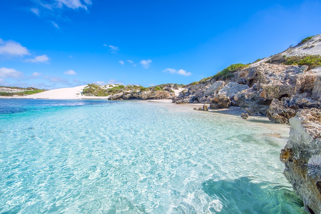 SUN0826 - Sandy Secluded (Fine Art Print - Rolled, 45cm x 30cm)