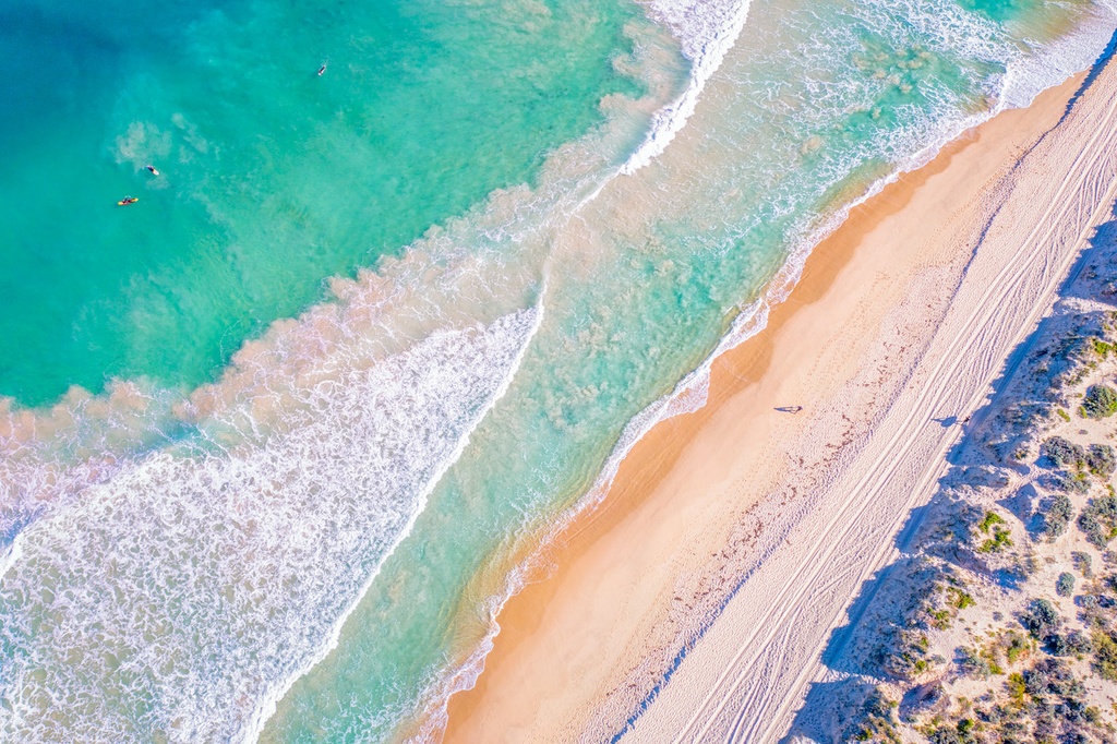 SUN0883 - Winter Waves (Fine Art Print - Rolled, 45cm x 30cm)