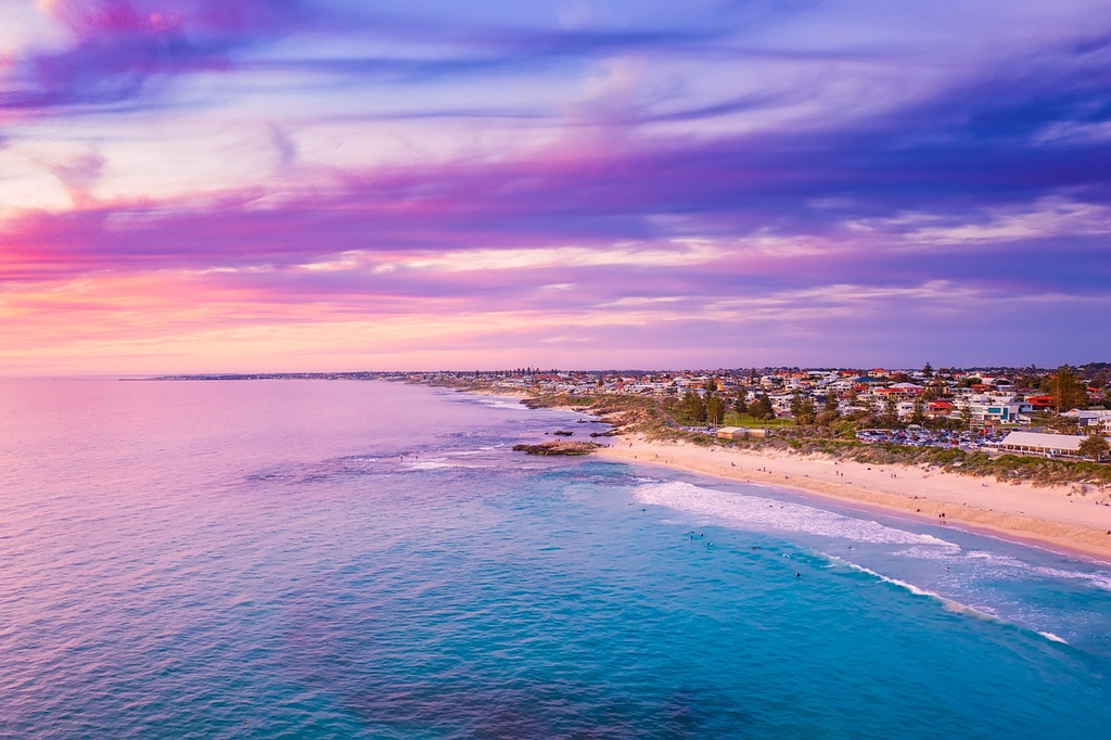 SUN0884 - Winter Warmer (Fine Art Print - Rolled, 45cm x 30cm)