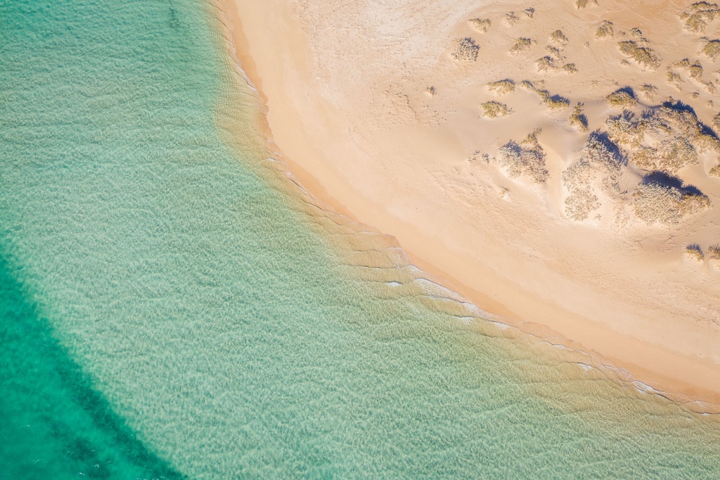 SUN0961 - Mesa Tops (Fine Art Print - Rolled, 45cm x 30cm)