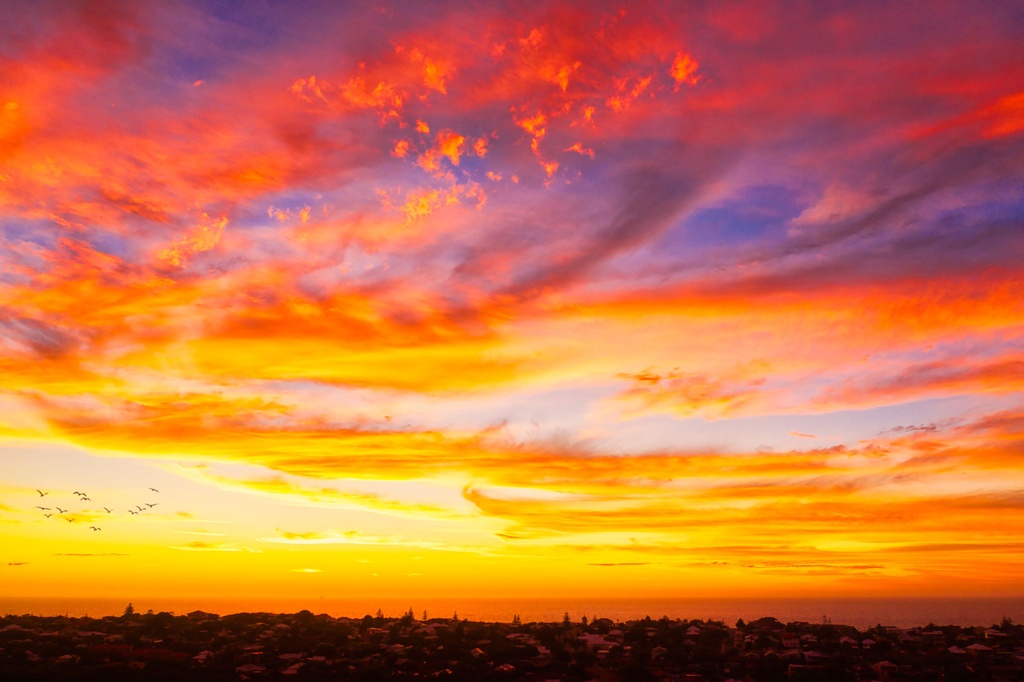 SUN0971 - Sunset for the Suburbs (Fine Art Print - Rolled, 45cm x 30cm)