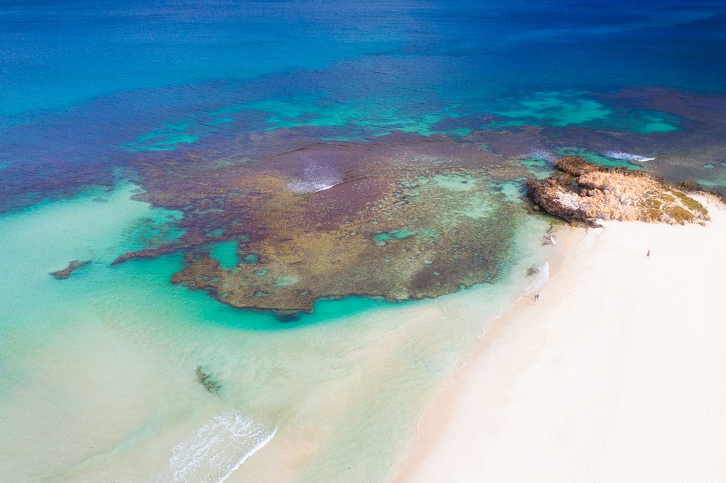 SUN0974 - Trigg Pools (Fine Art Print - Rolled, 45cm x 30cm)