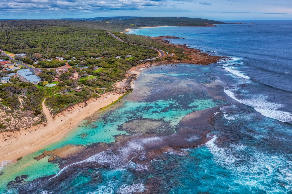 SUN0993 - Yallingup Whole (Fine Art Print - Rolled, 45cm x 30cm)