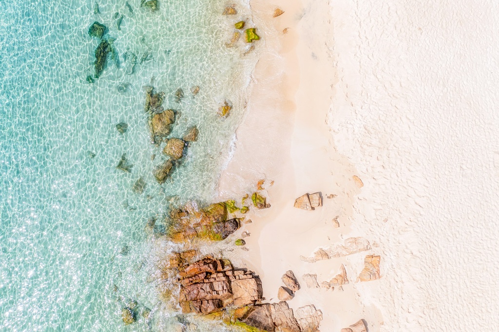 SUN1003 - Crystal Eagle (Fine Art Print - Rolled, 45cm x 30cm)