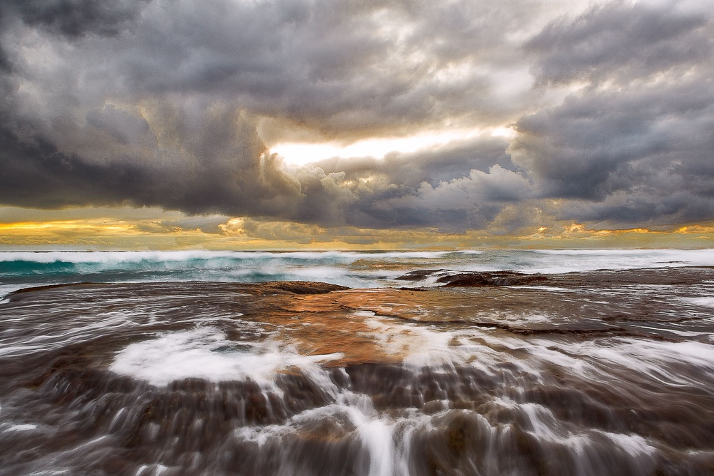 SUN0018 - Yallingup Storm