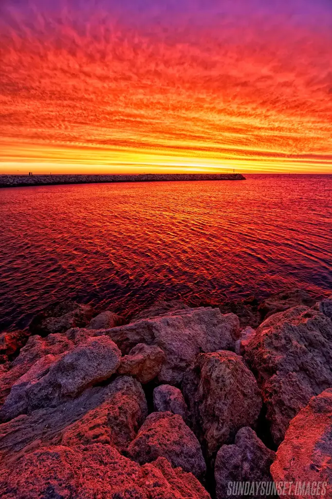 SUN0470 - Hillarys Sunset