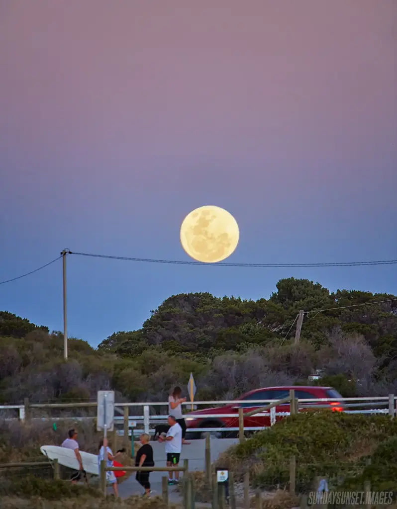 SUN0621 - Supermoon Trigg