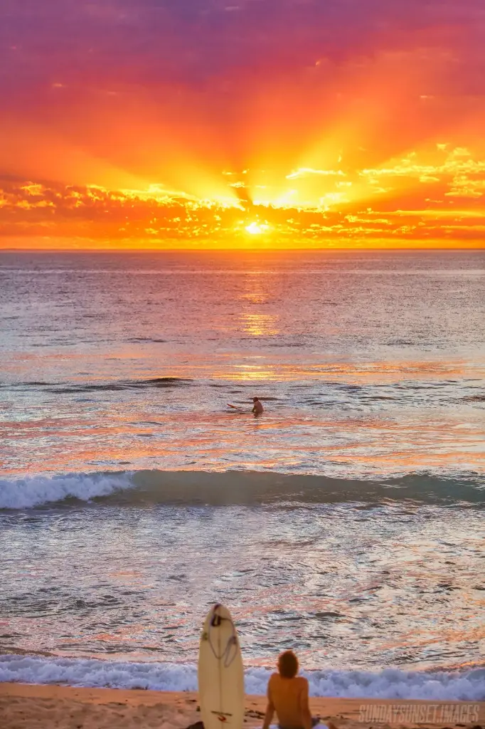 SUN0628 - Supermoon Sunset