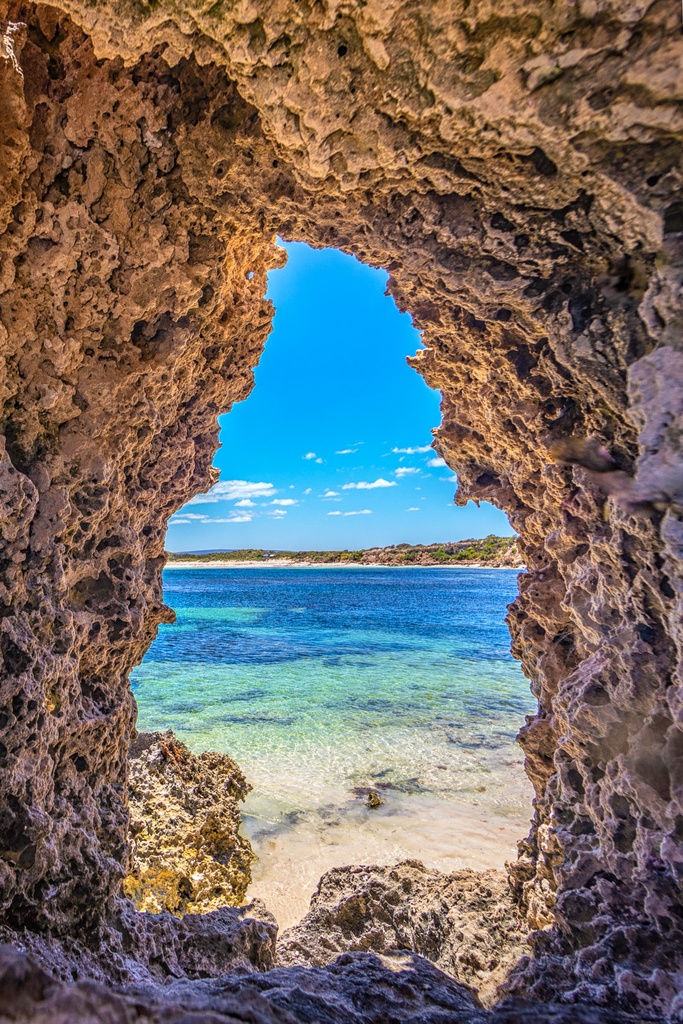 SUN0836 - Sandy Teardrop