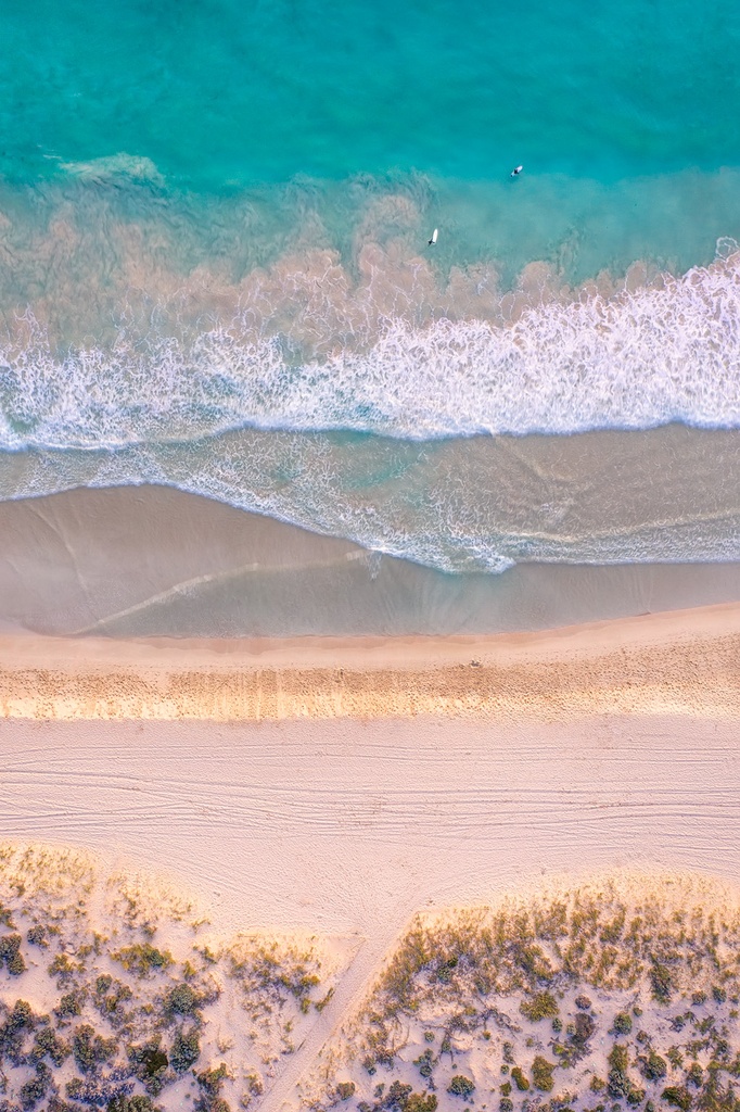 SUN0882 - City Beach Evenings (Fine Art Print - Rolled, 45cm x 30cm)