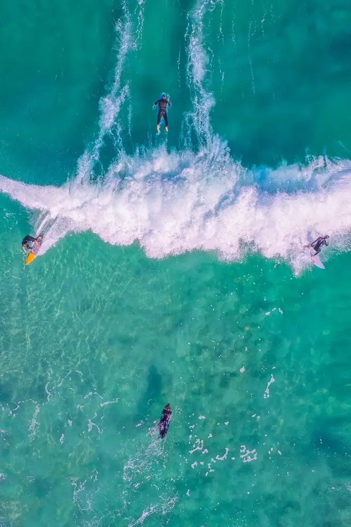 SUN0894 - Southern Cross Surfin’