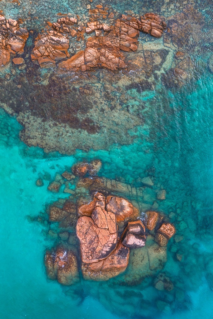 SUN0926 - Gannet Rock (Fine Art Print - Rolled, 45cm x 30cm)