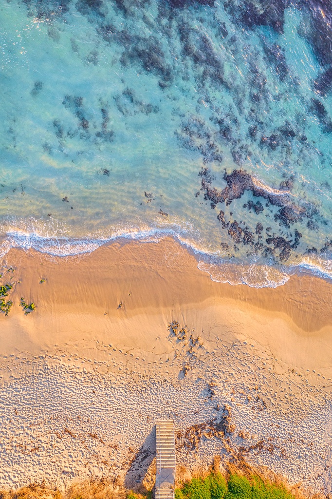 SUN0951 - Stair Down (Fine Art Print - Rolled, 45cm x 30cm)